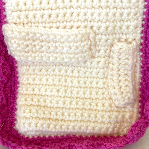 Vintage Crocheted Bathroom Set Pink Flowers Cottagecore Grannycore - Picture 4 of 9